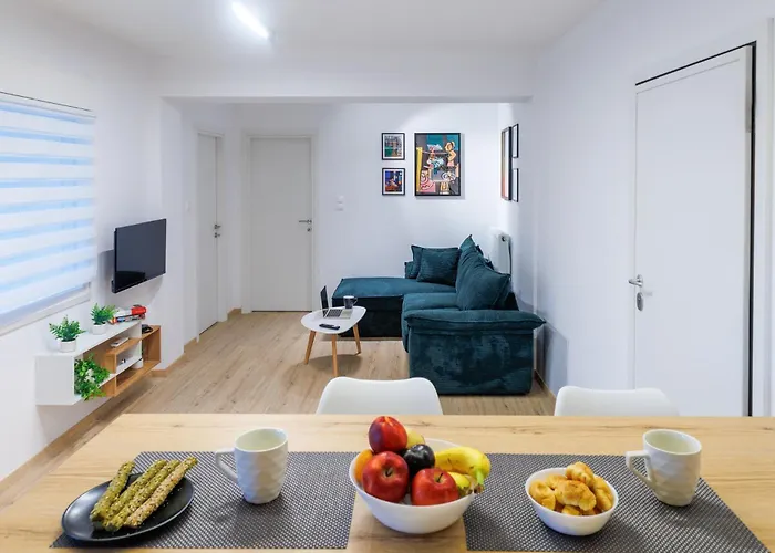 Red Apple Apartment